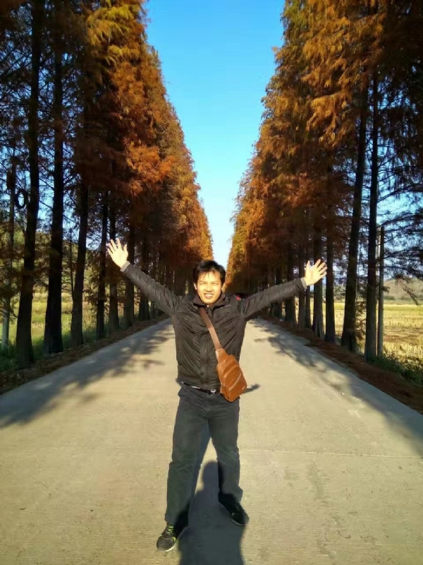 朱相平的第一张照片--韶关闪婚服务中心